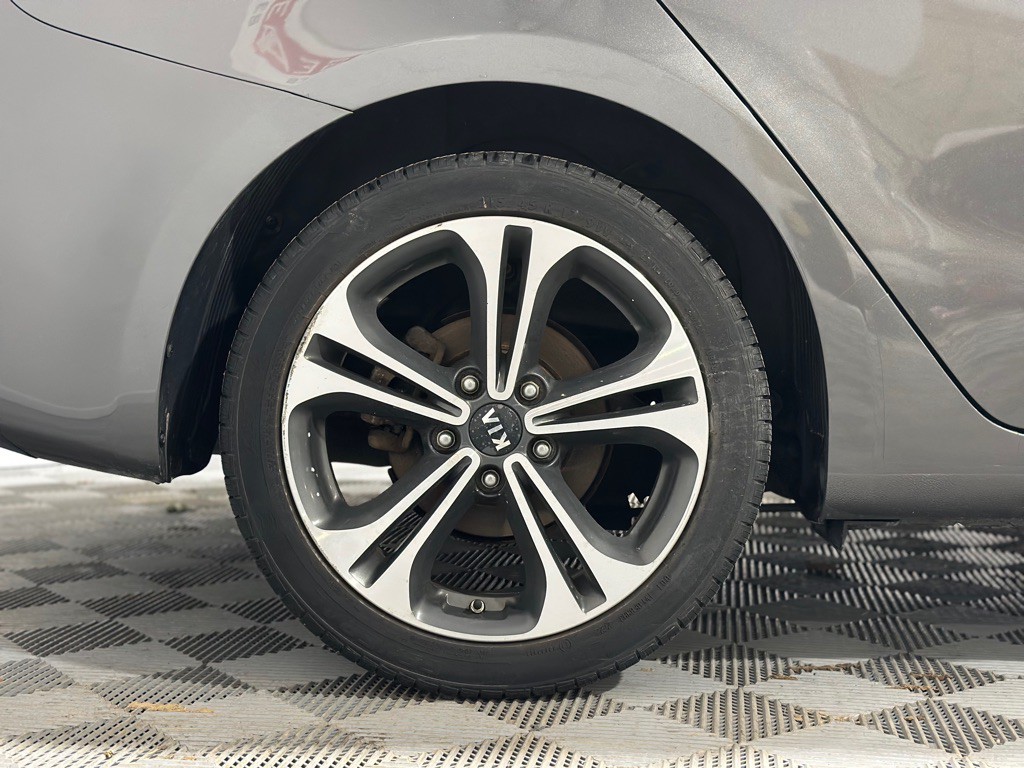 2014 Kia Forte Image 40