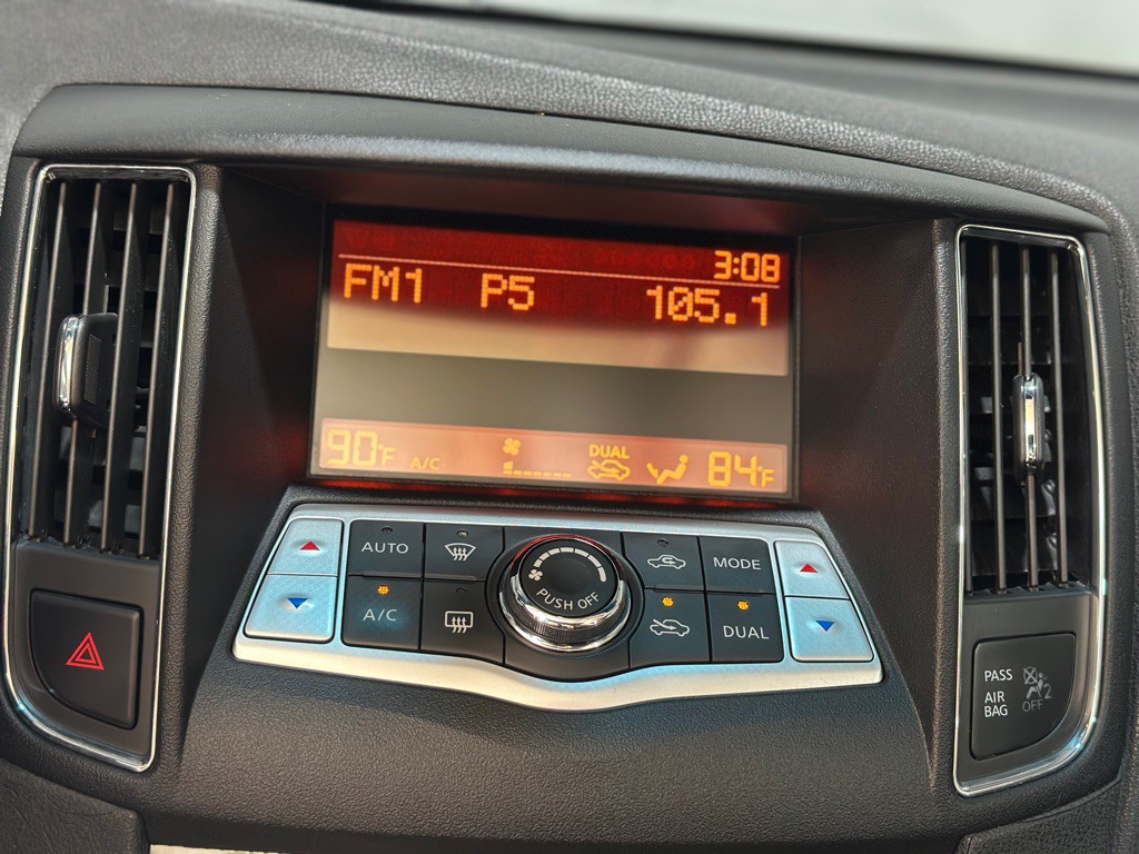 2011 Nissan Maxima Image 16