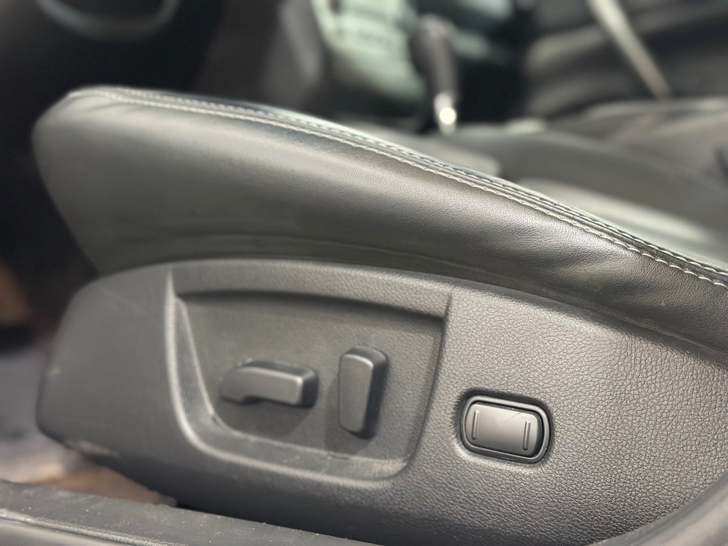 2011 Nissan Maxima Image 23