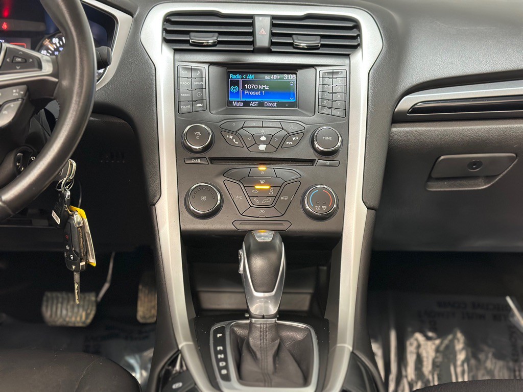 2013 Ford Fusion Image 16