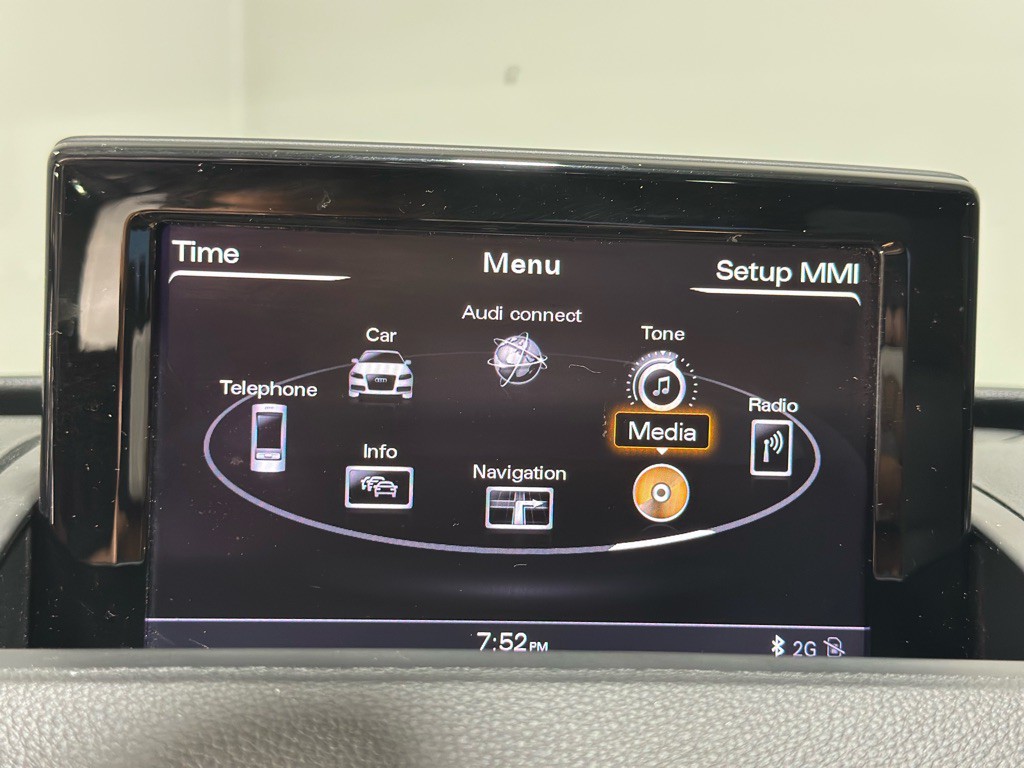 2016 Audi Q3 Image 19