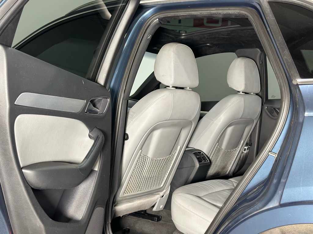 2016 Audi Q3 Image 12