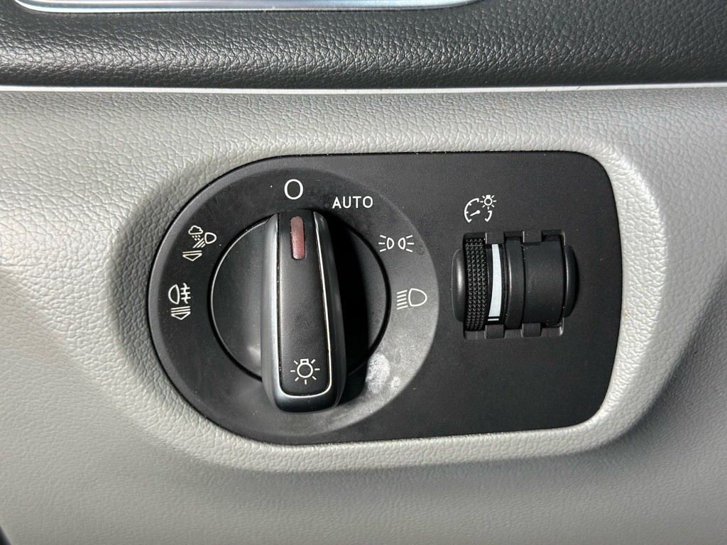 2016 Audi Q3 Image 39