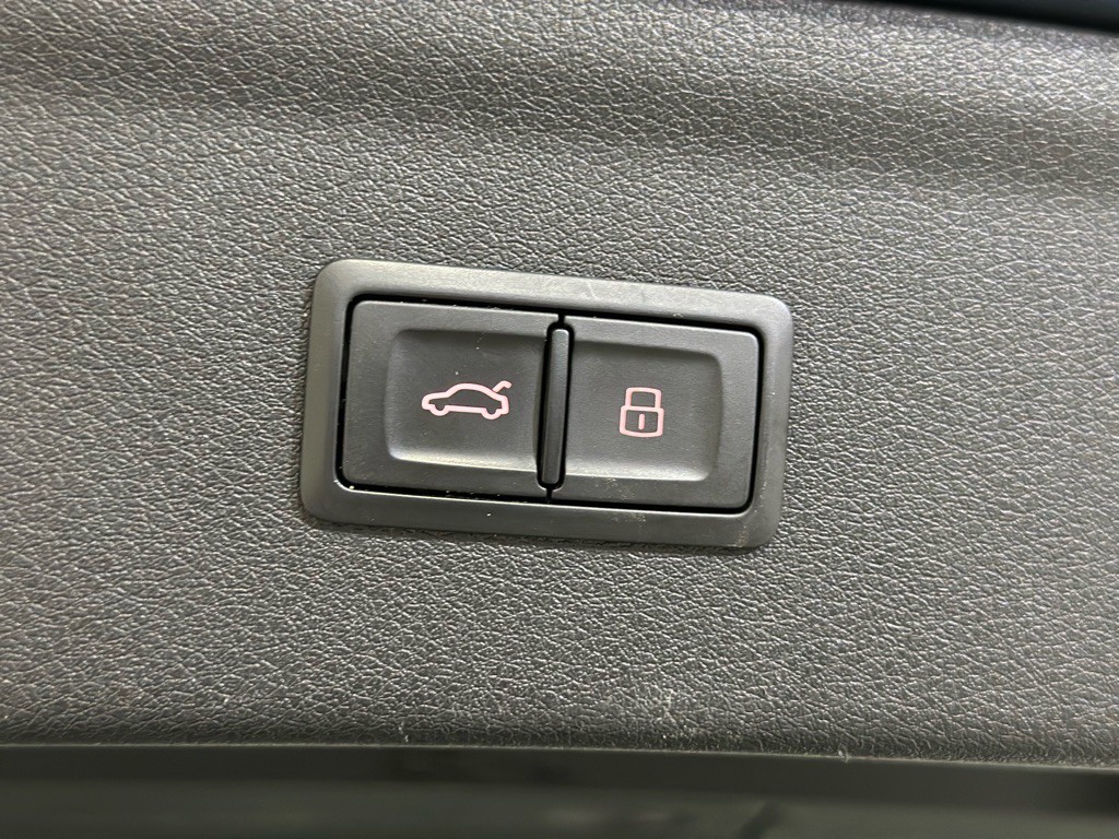 2016 Audi Q3 Image 41