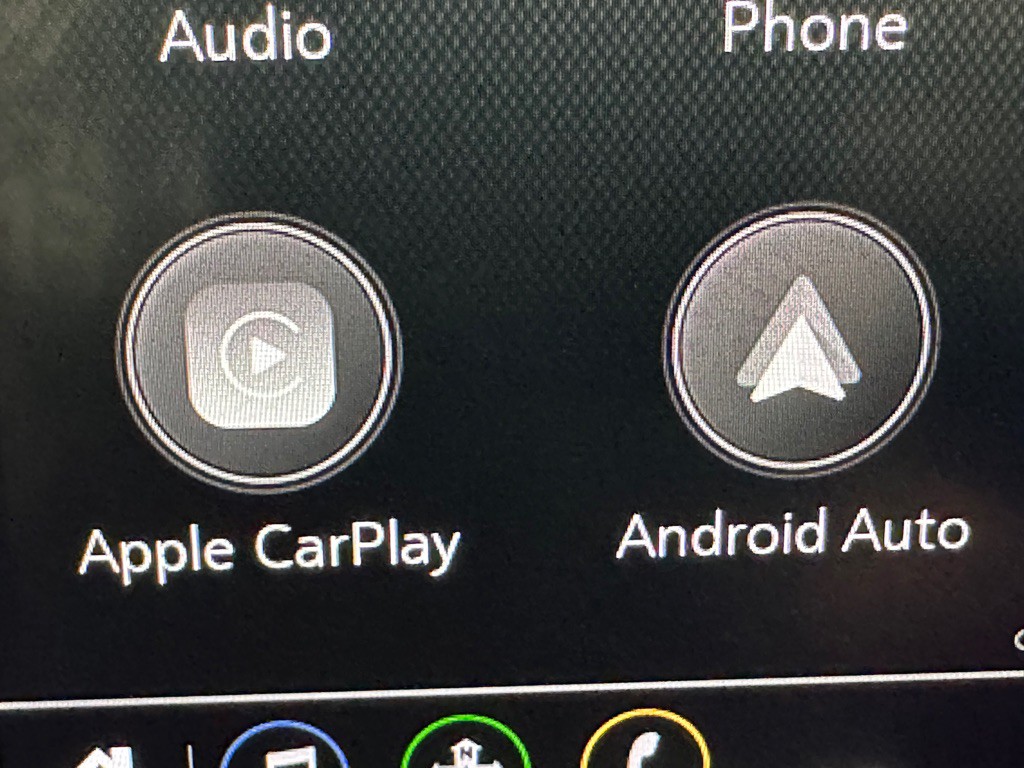 2020 Chevrolet Camaro Image 18