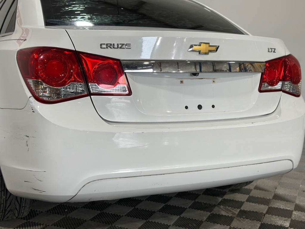 2015 Chevrolet Cruze Image 8
