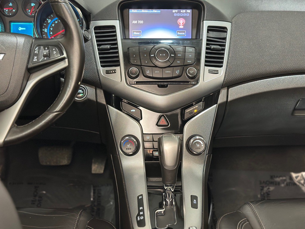 2015 Chevrolet Cruze Image 16