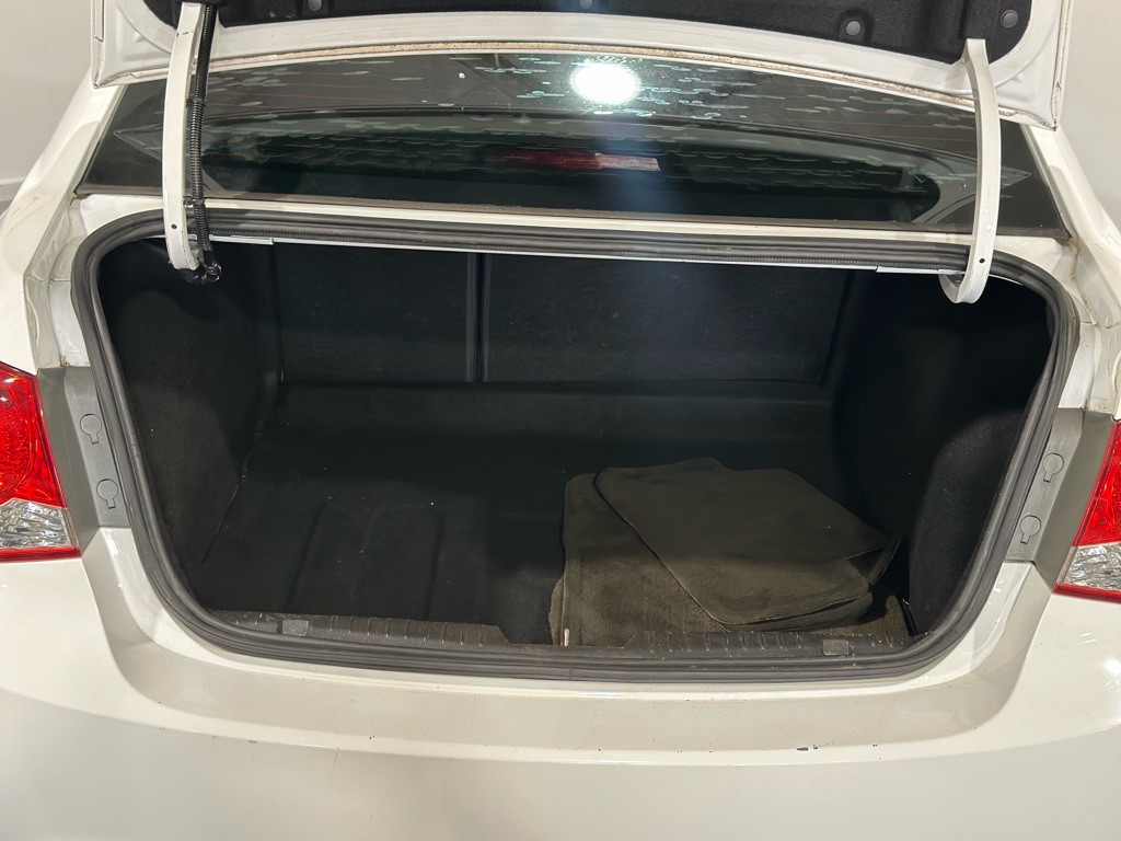 2015 Chevrolet Cruze Image 36