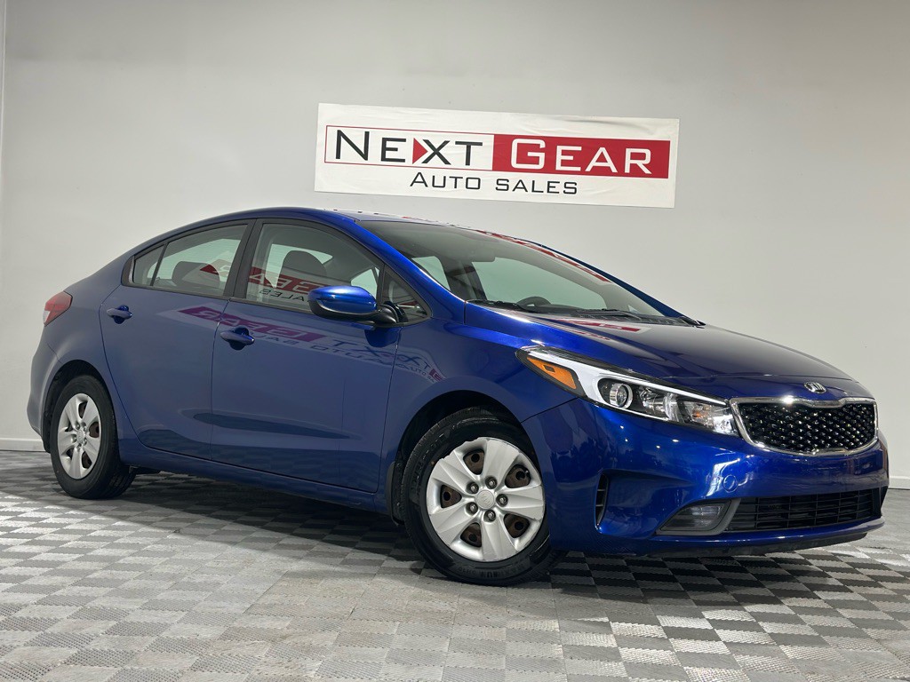 2017 Kia Forte Image 1