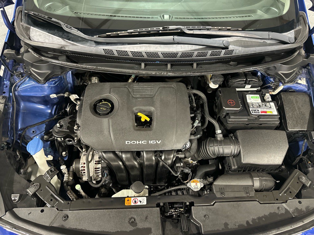 2017 Kia Forte Image 32