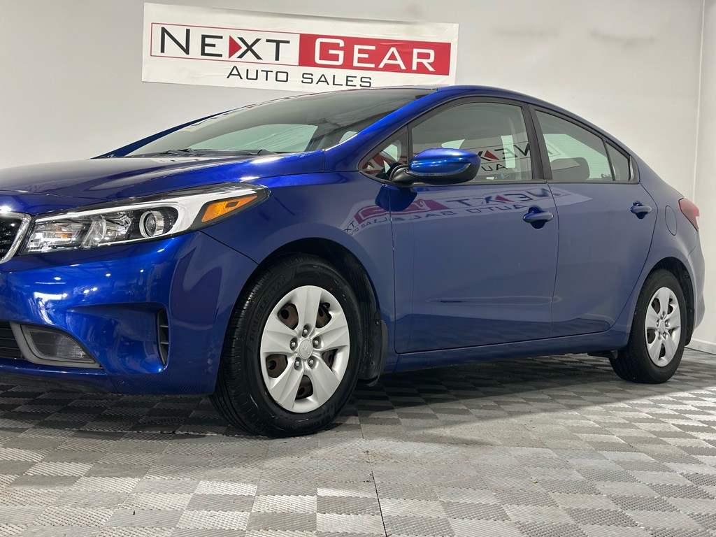 2017 Kia Forte Image 5
