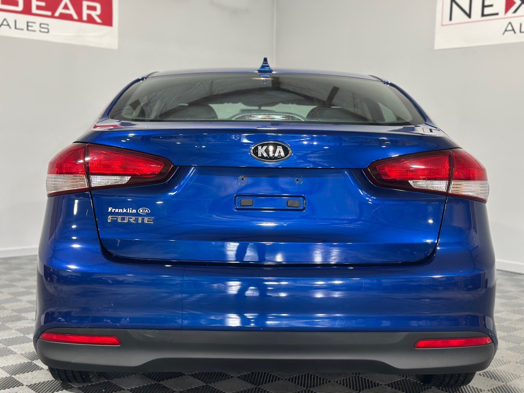 2017 Kia Forte Image 8