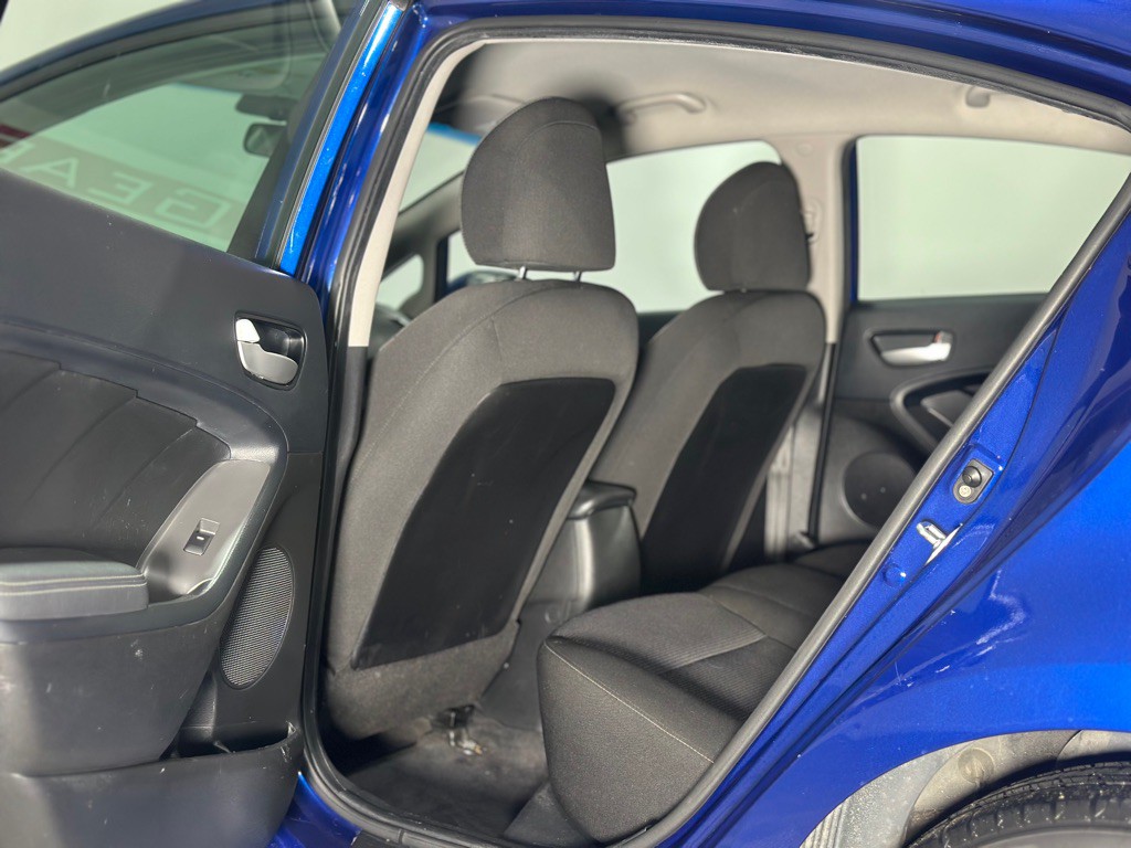 2017 Kia Forte Image 11