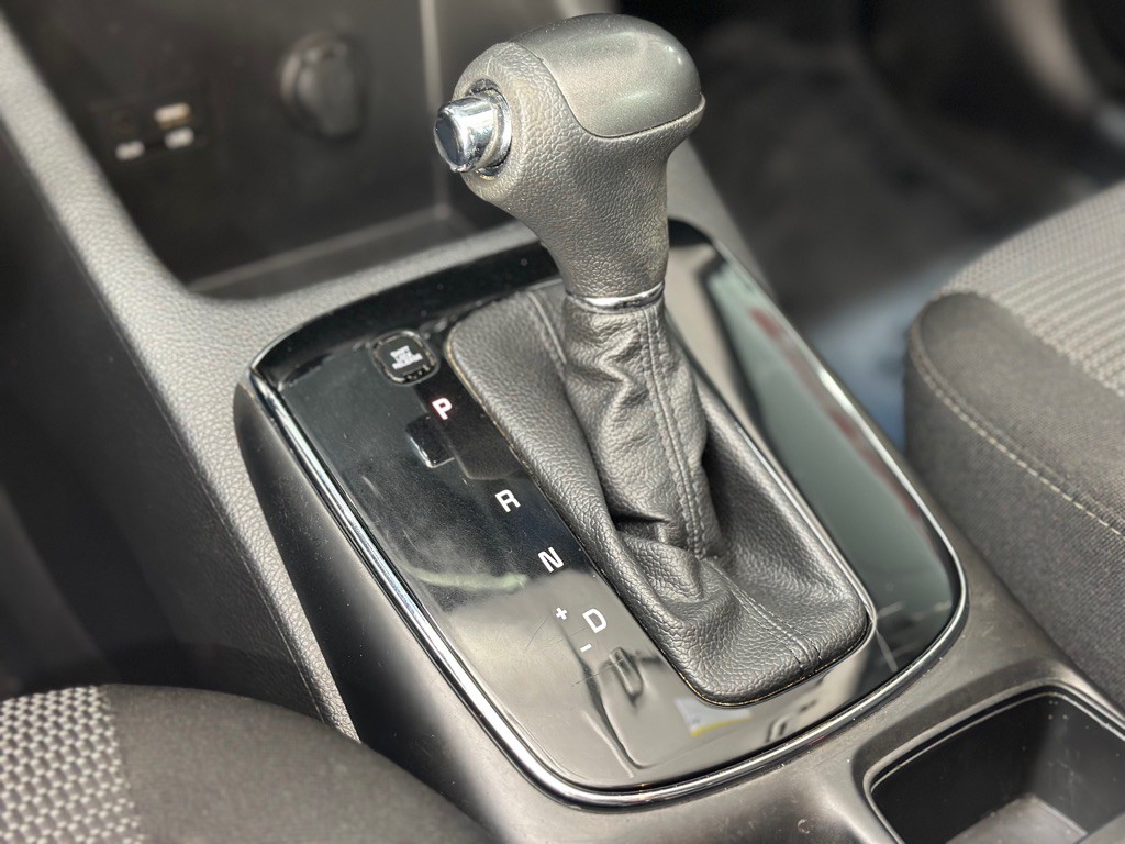 2017 Kia Forte Image 18