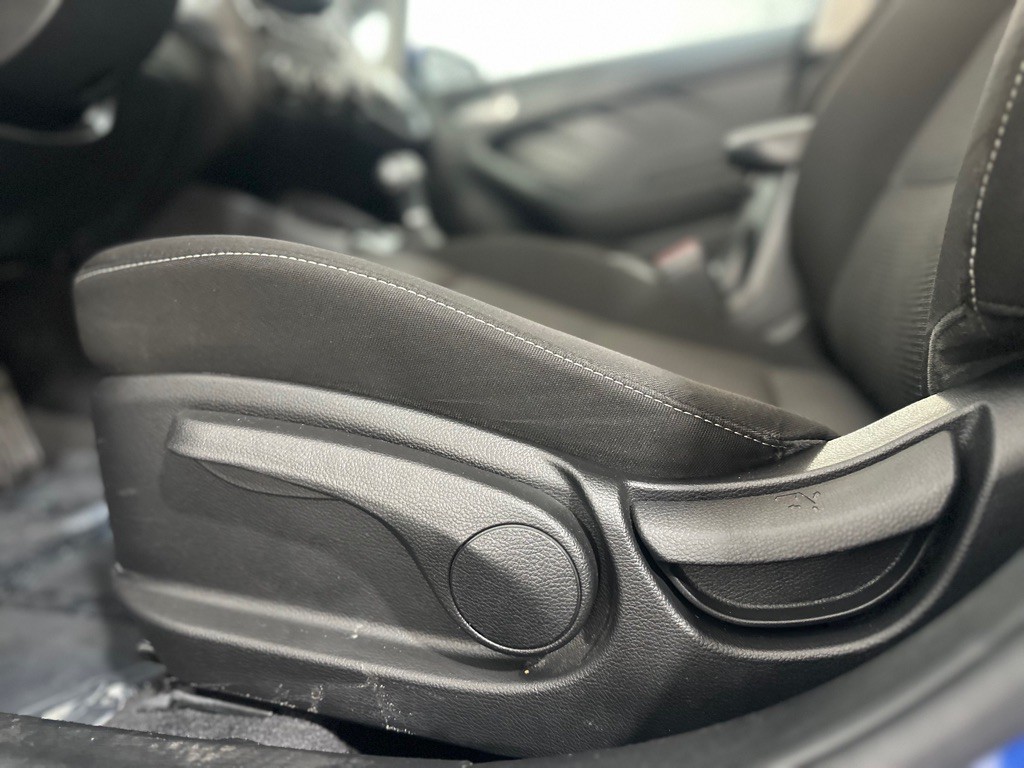 2017 Kia Forte Image 20