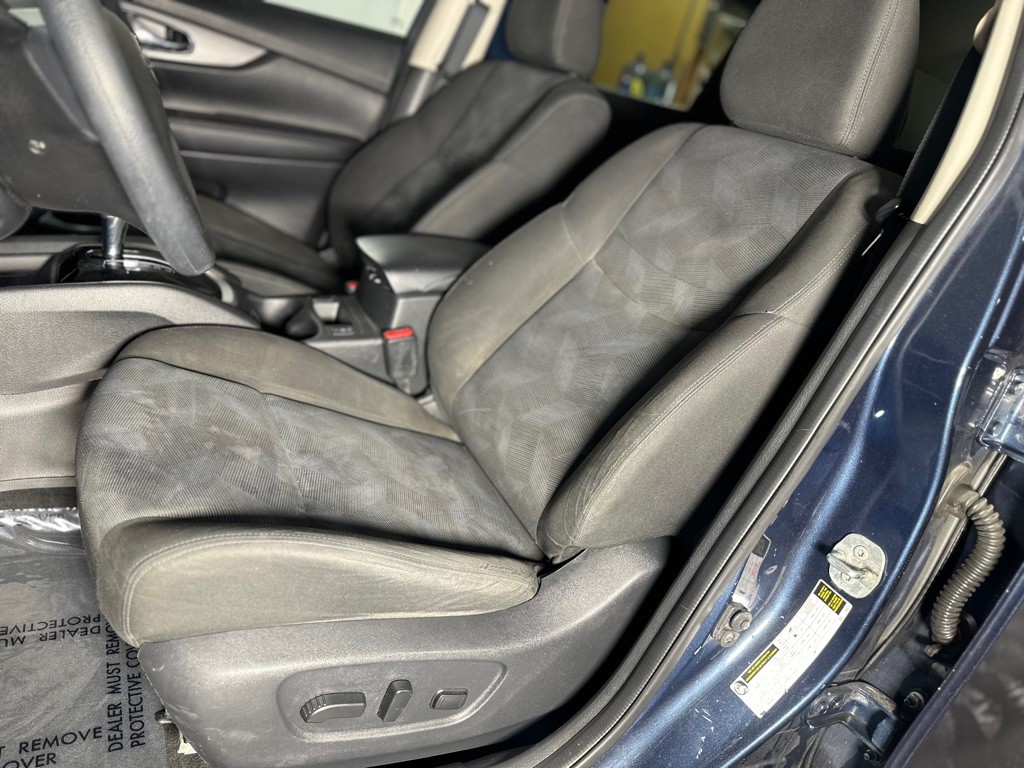 2016 Nissan Rogue Image 25