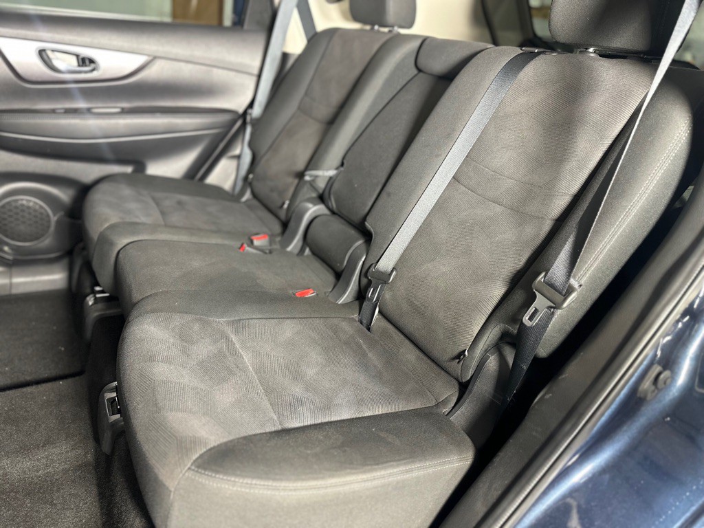 2016 Nissan Rogue Image 26