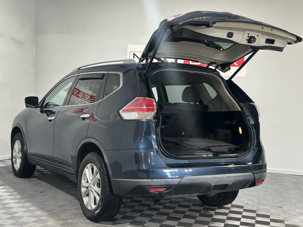 2016 Nissan Rogue Image 34