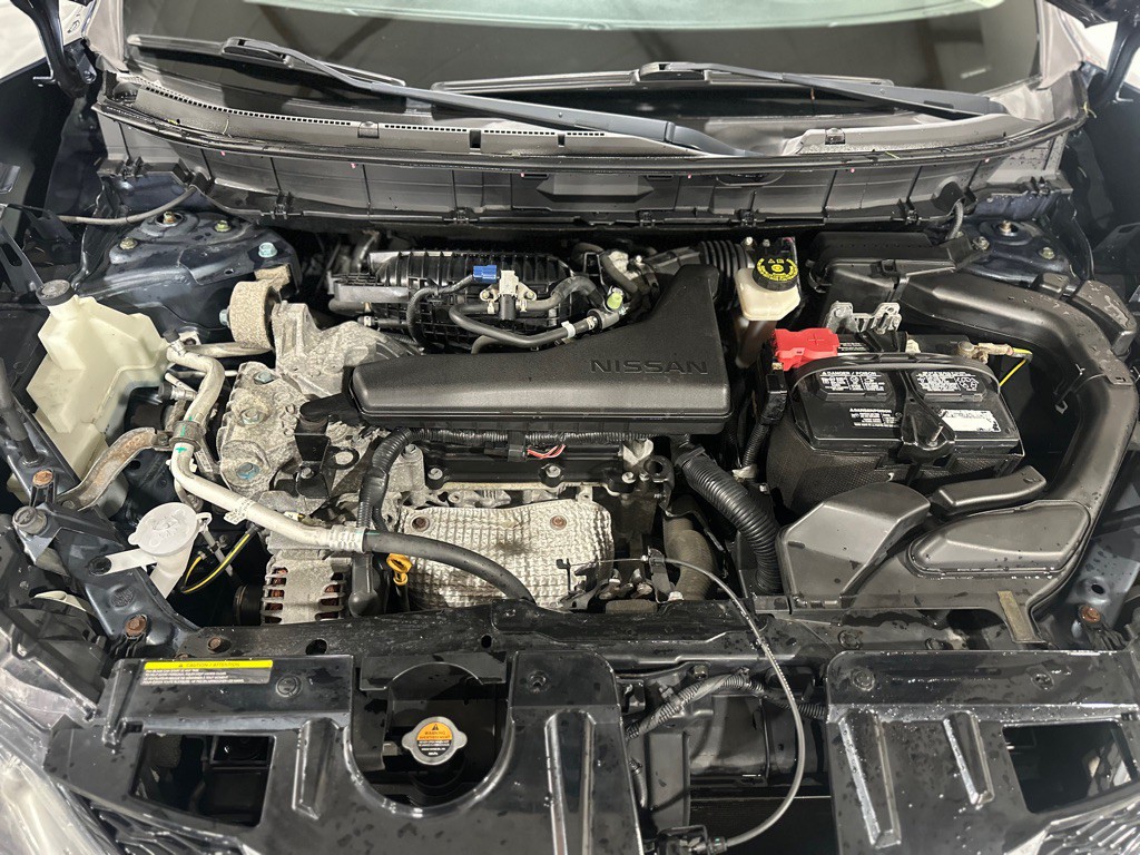 2016 Nissan Rogue Image 36