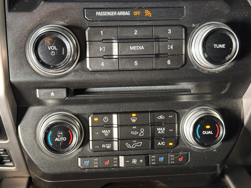 2016 Ford F-150 Image 18