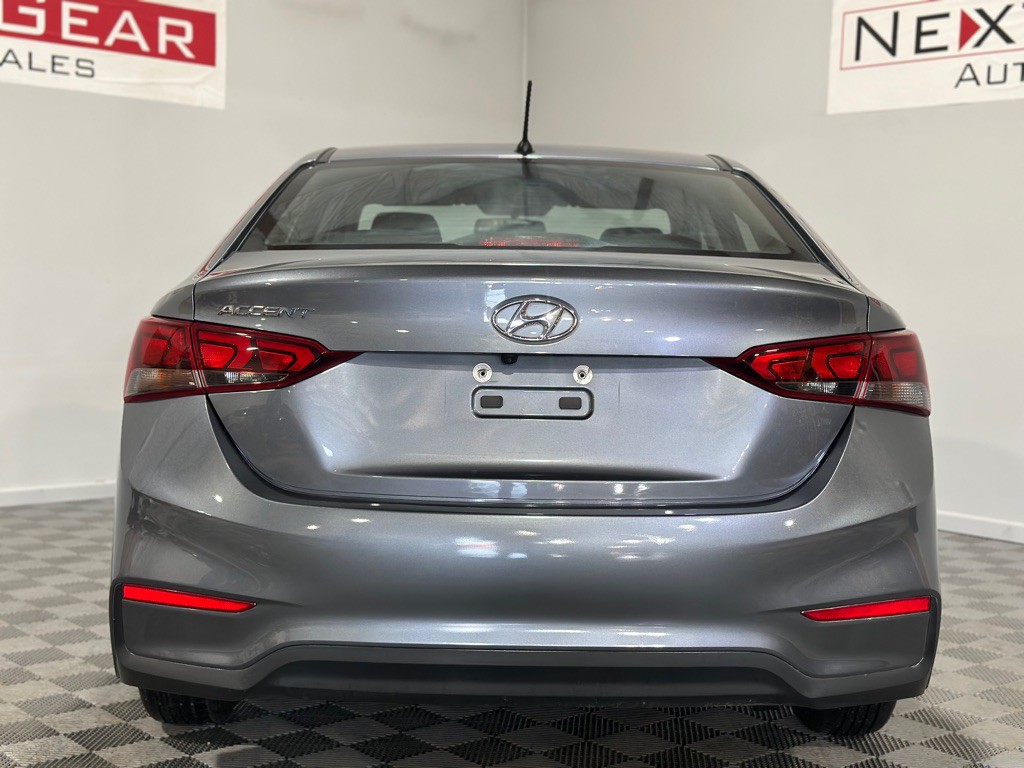 2019 Hyundai Accent Image 9