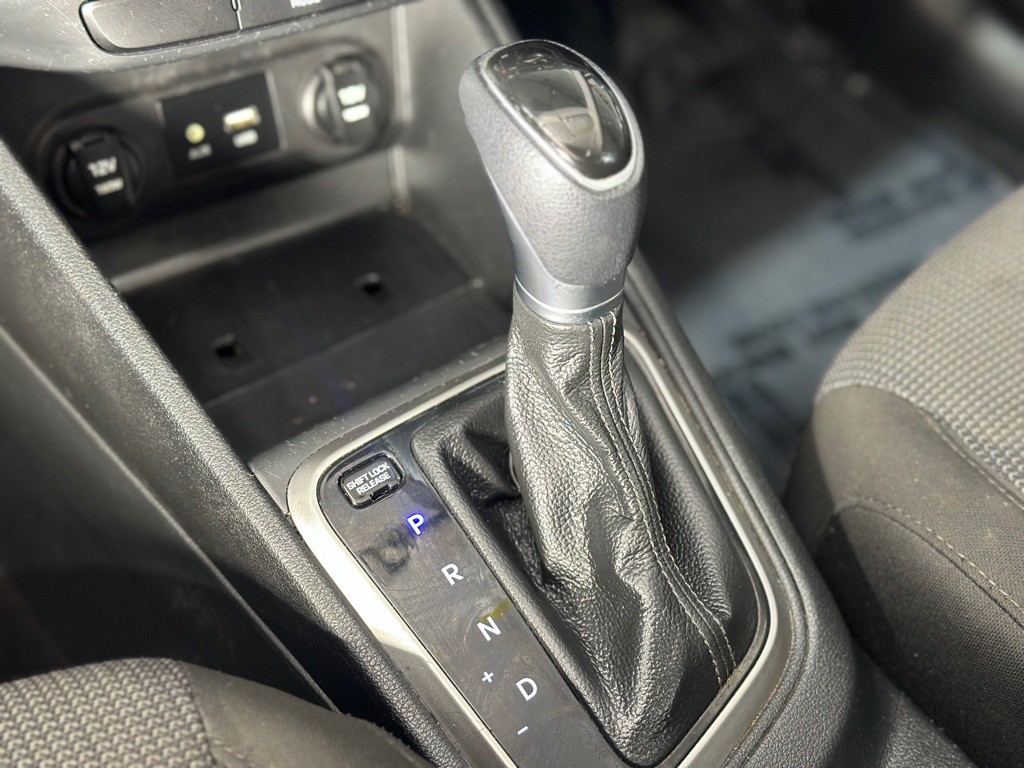 2019 Hyundai Accent Image 20