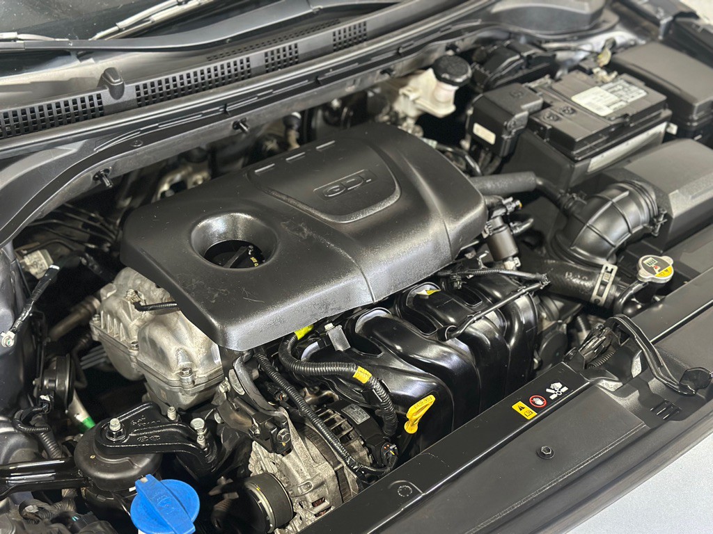 2019 Hyundai Accent Image 30