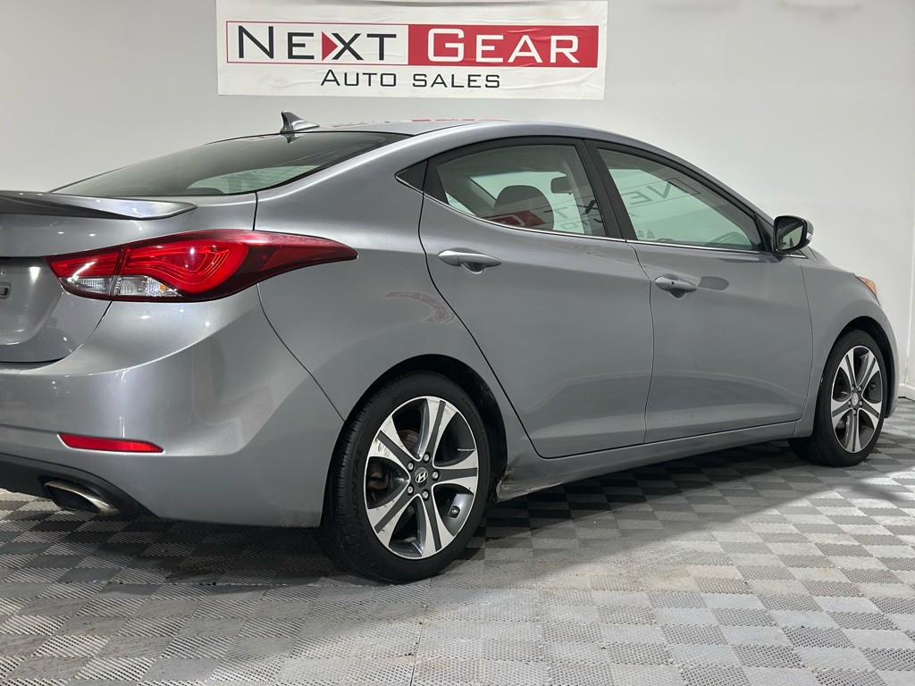 2015 Hyundai Elantra Image 10