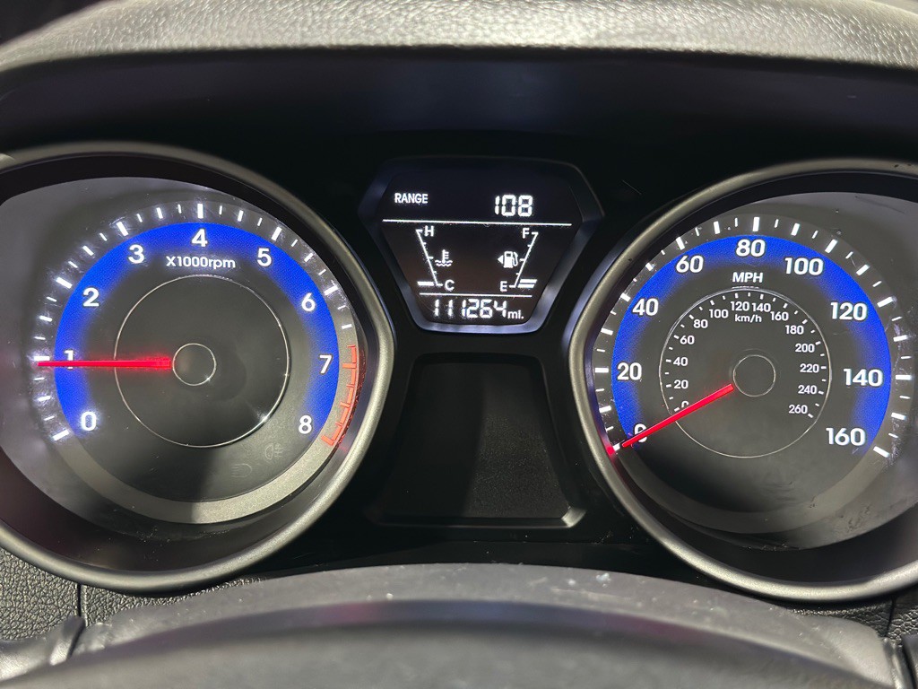 2015 Hyundai Elantra Image 14