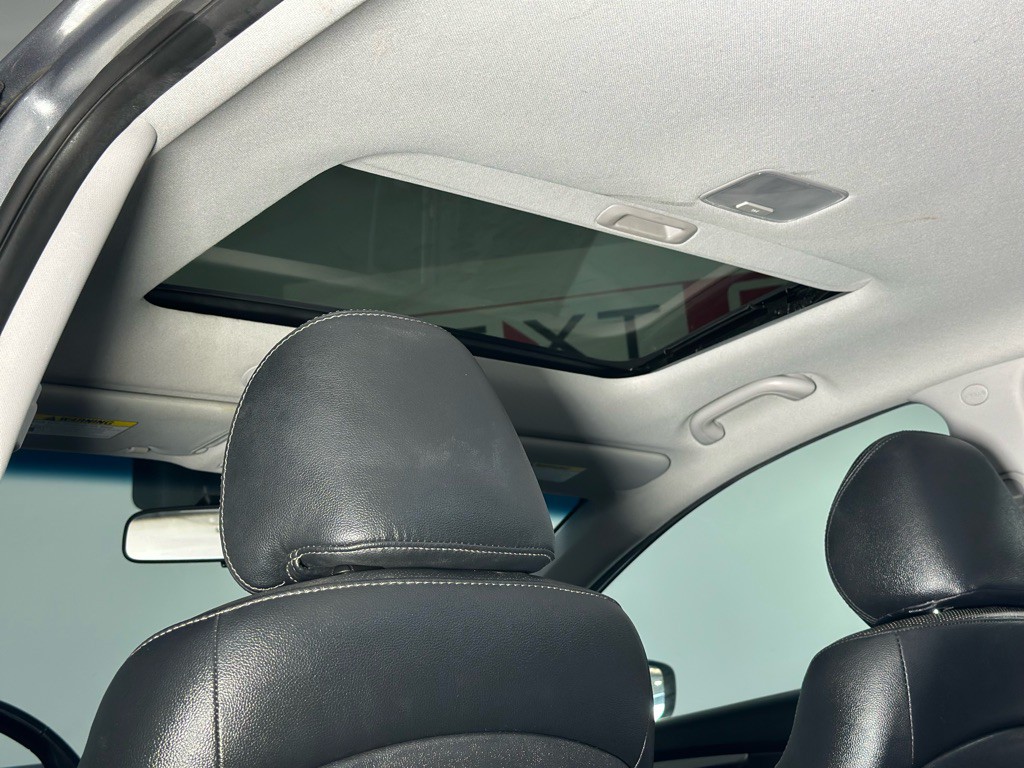 2015 Hyundai Elantra Image 23