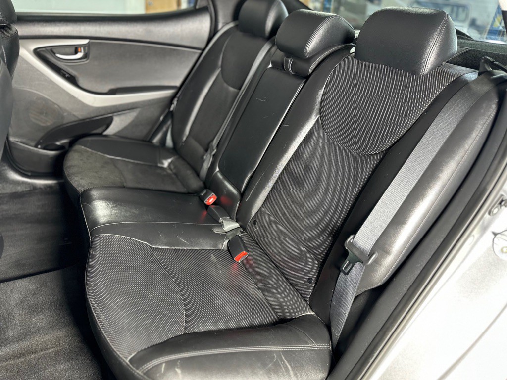 2015 Hyundai Elantra Image 27