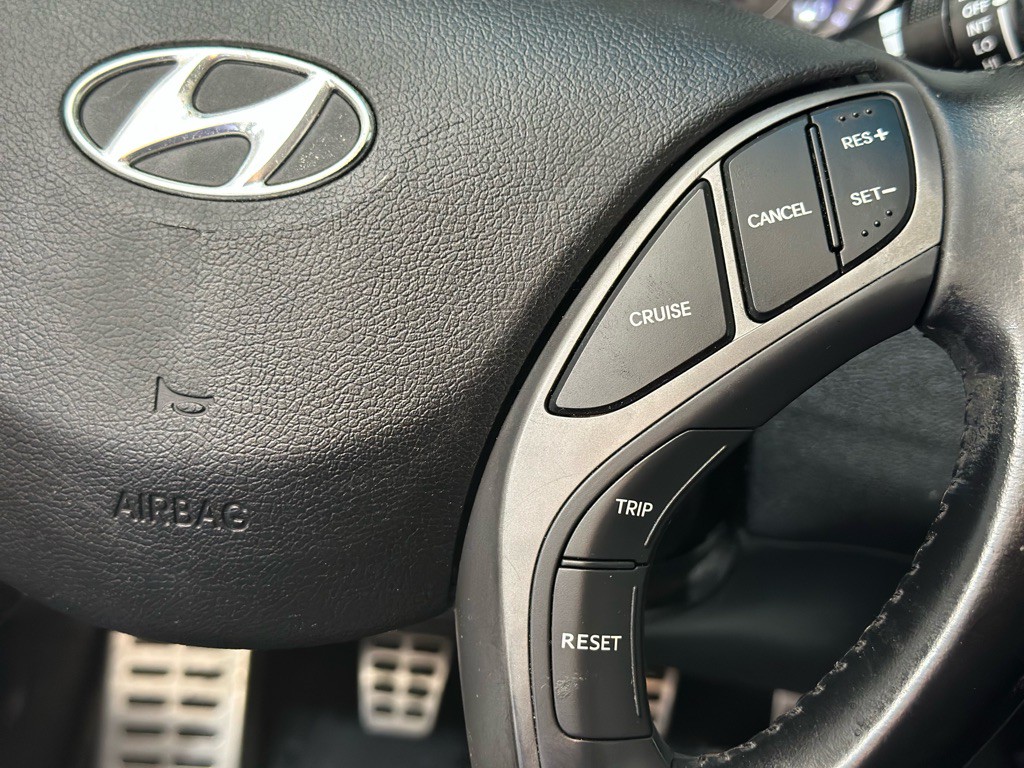 2015 Hyundai Elantra Image 30
