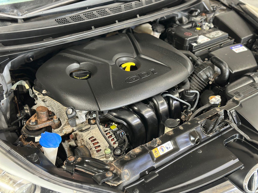 2015 Hyundai Elantra Image 37