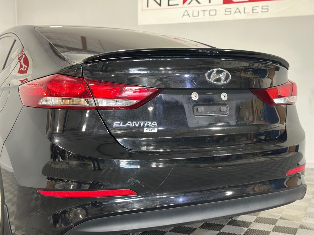 2018 Hyundai Elantra Image 9