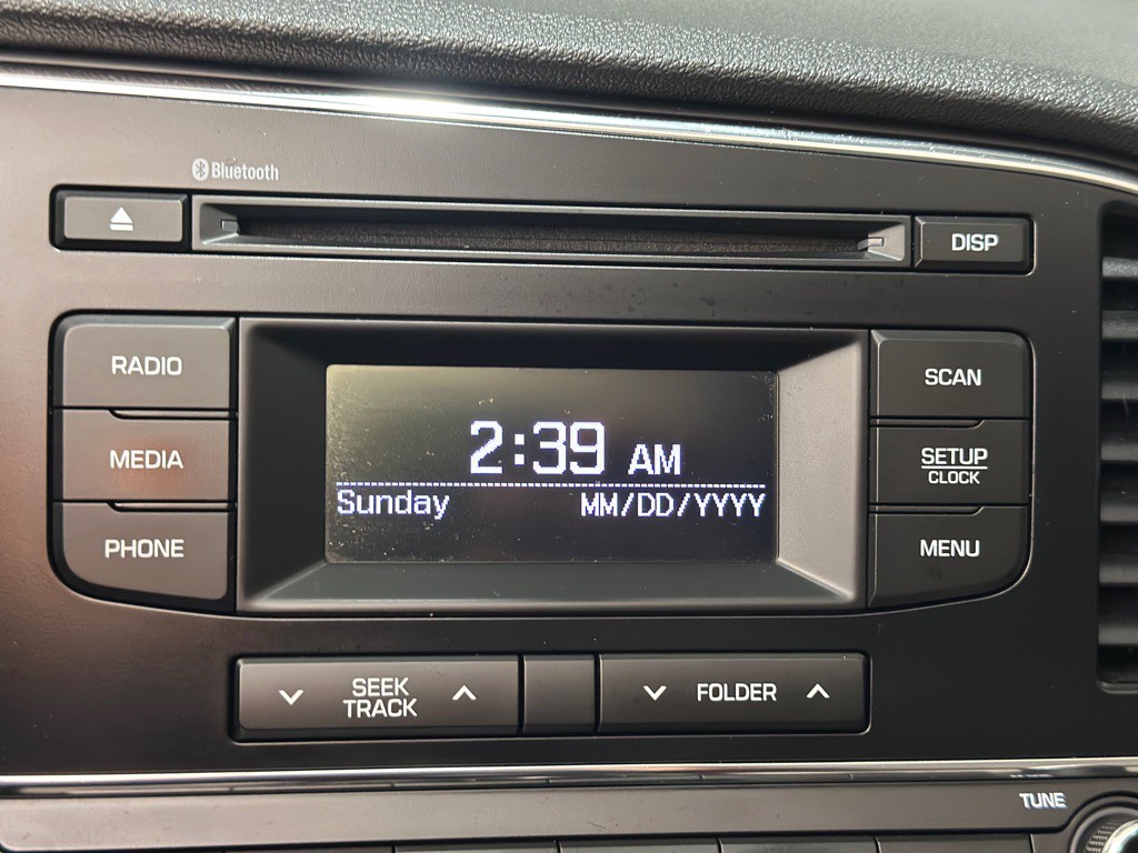 2018 Hyundai Elantra Image 17