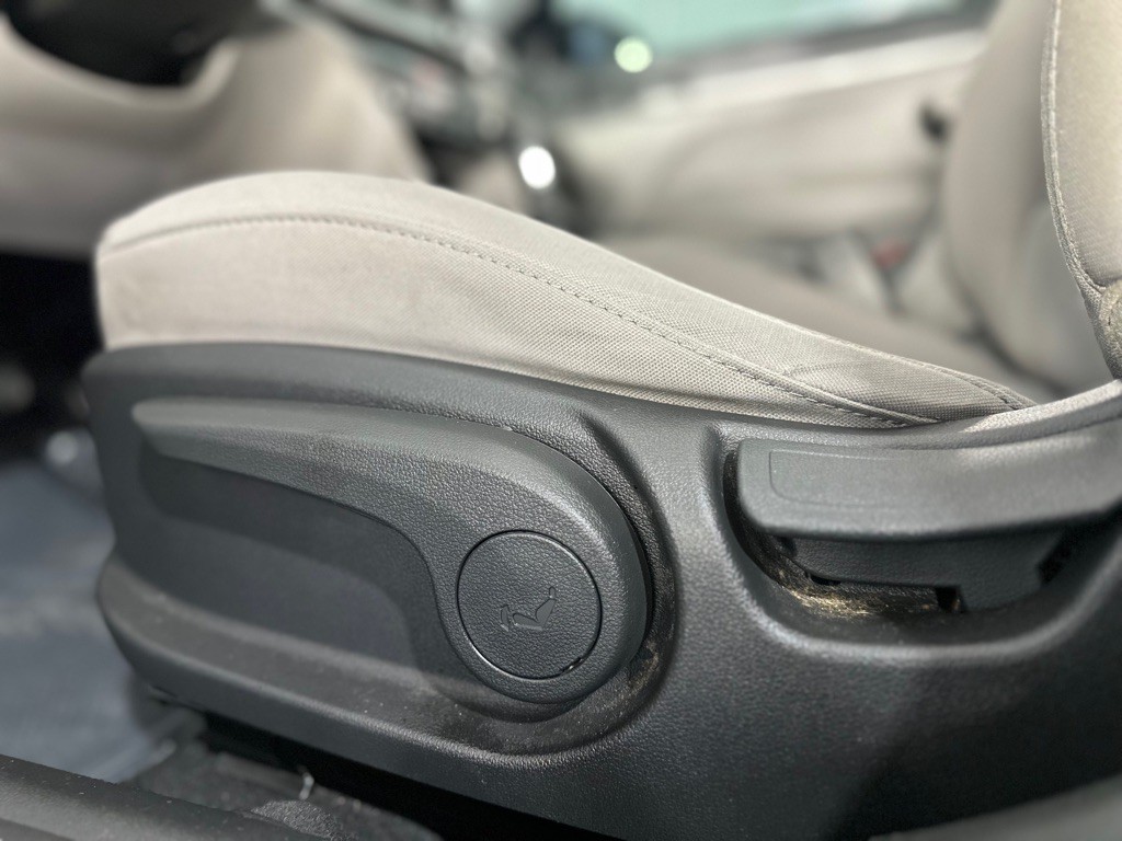 2018 Hyundai Elantra Image 20