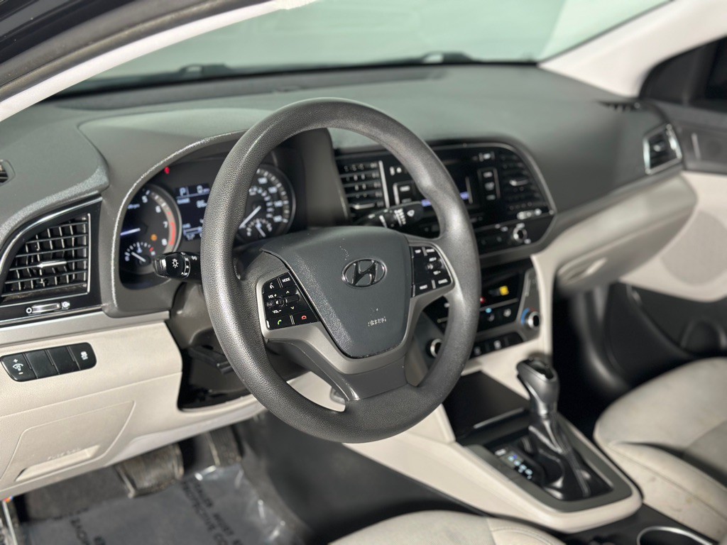 2018 Hyundai Elantra Image 23