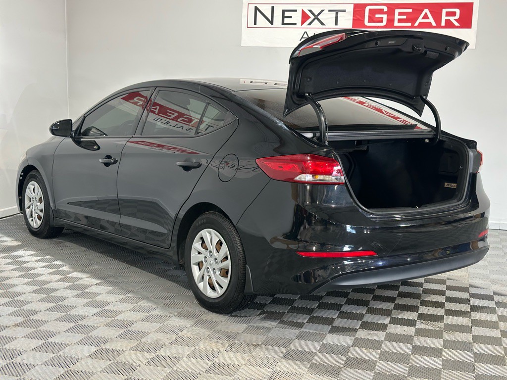 2018 Hyundai Elantra Image 29