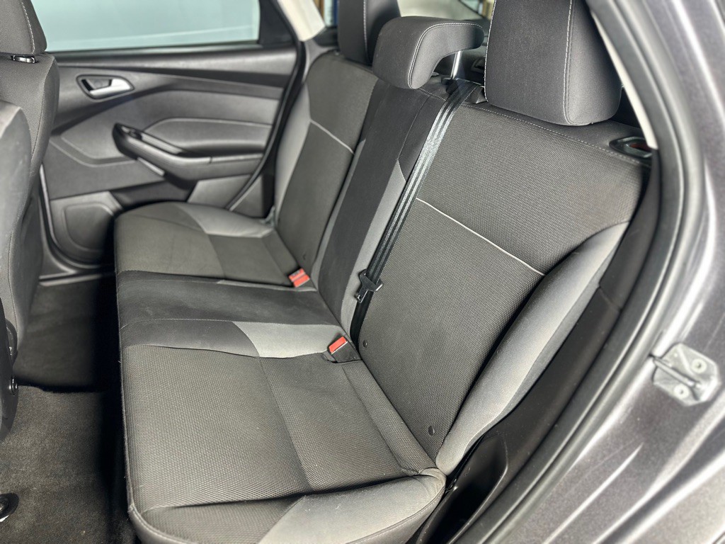 2014 Ford Focus Image 23