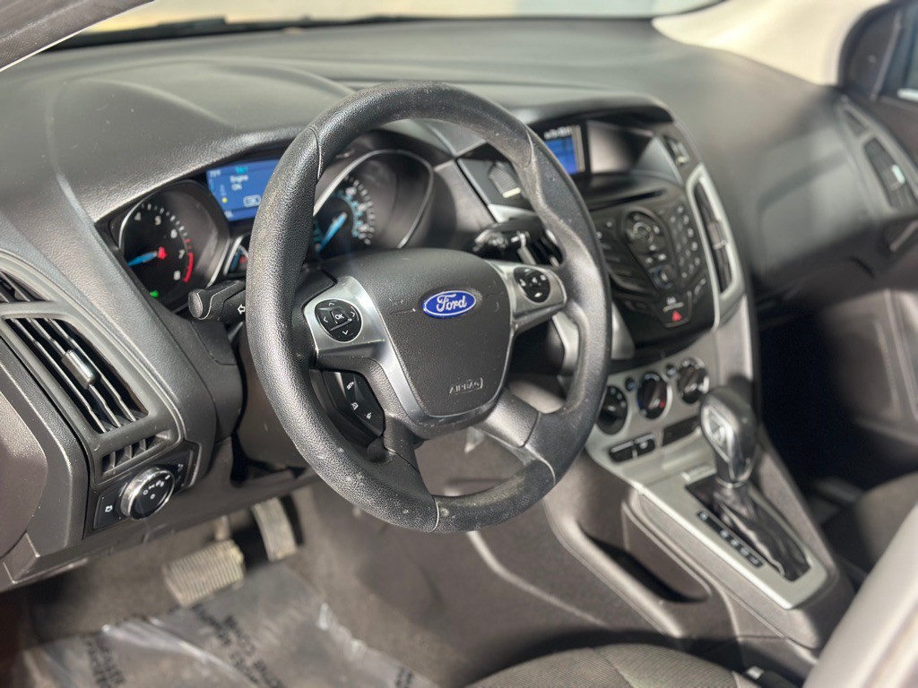 2014 Ford Focus Image 24