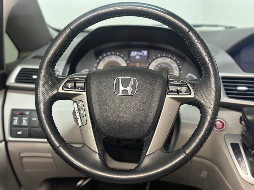 2016 Honda Odyssey Image 14