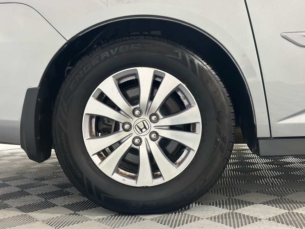 2016 Honda Odyssey Image 46