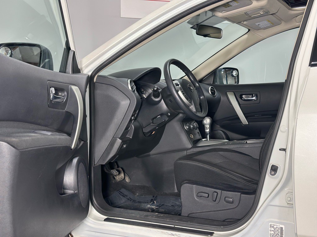 2012 Nissan Rogue Image 11