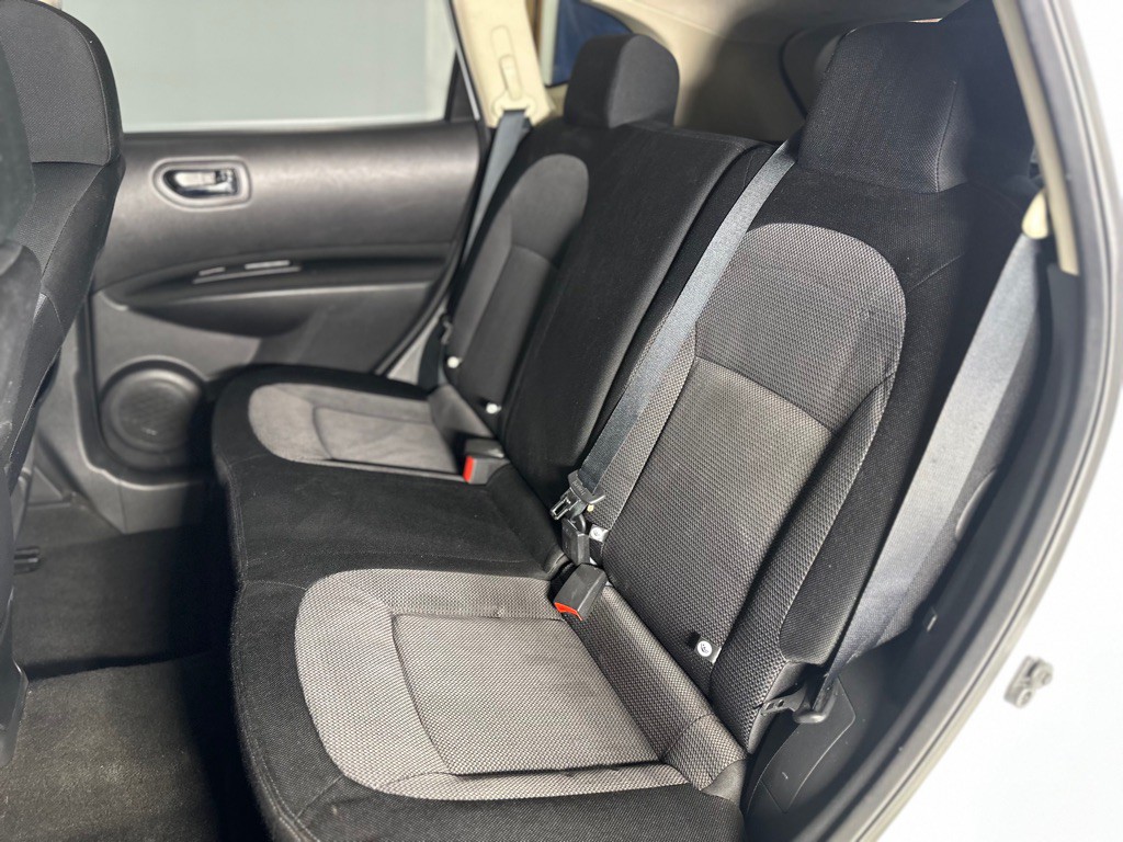 2012 Nissan Rogue Image 25