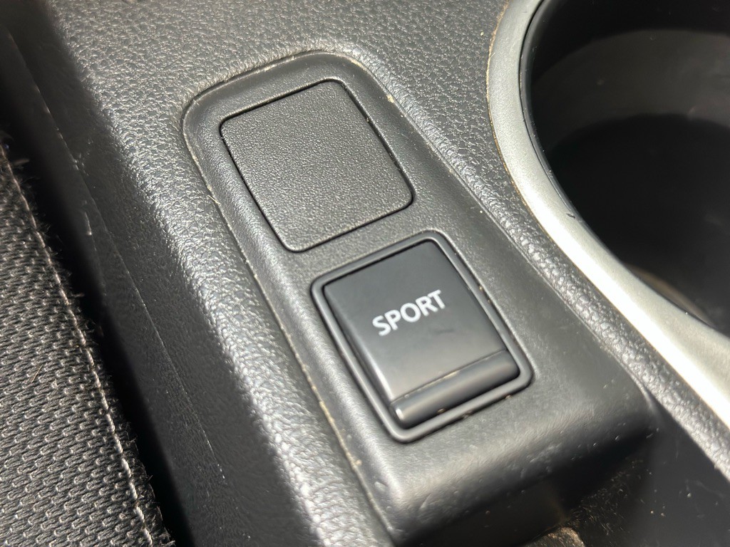 2012 Nissan Rogue Image 31