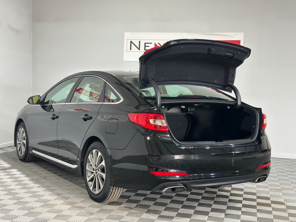 2015 Hyundai Sonata Image 31