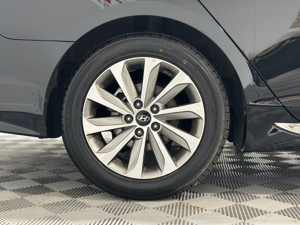 2015 Hyundai Sonata Image 35