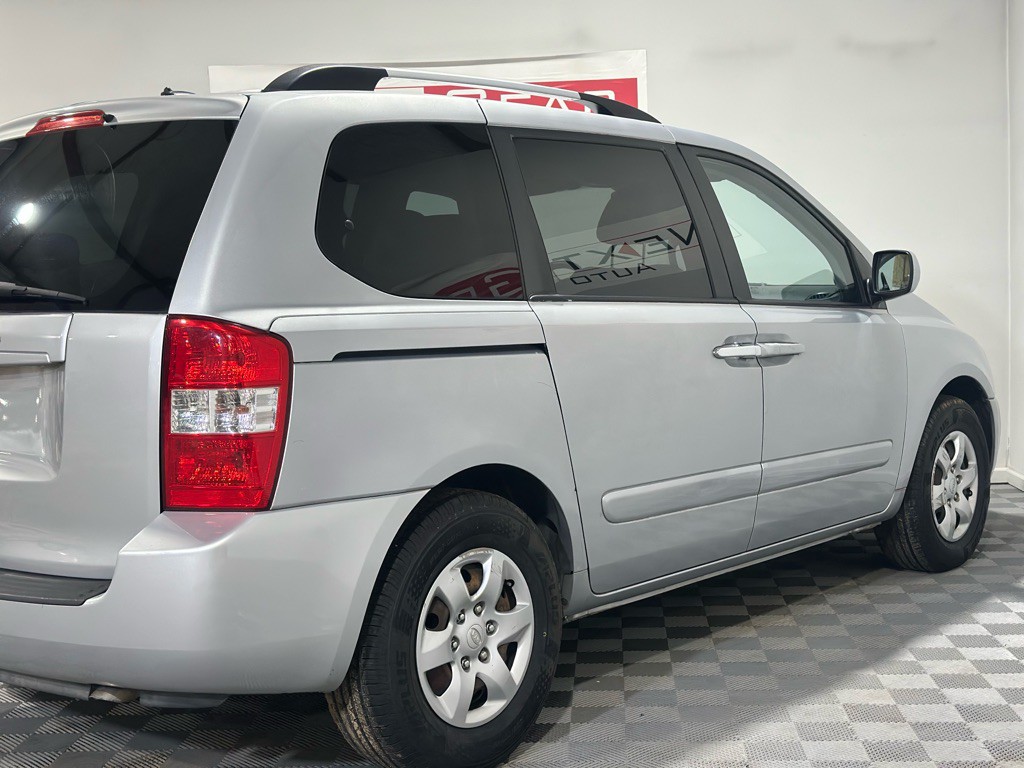 2009 Kia Sedona Image 9