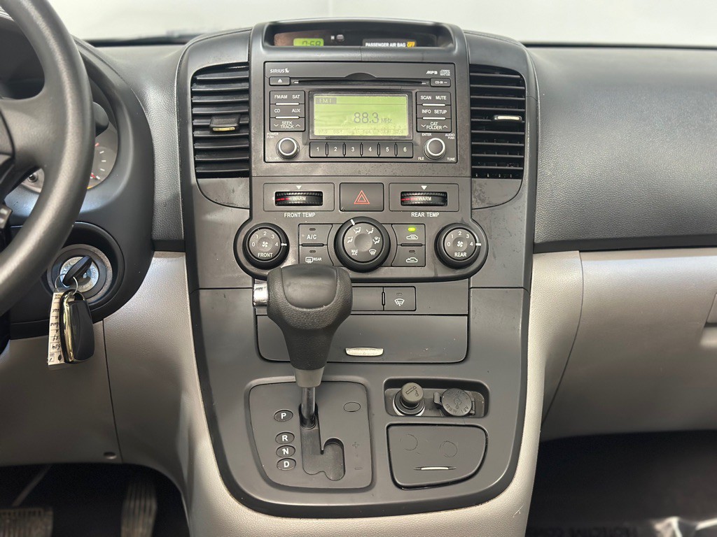 2009 Kia Sedona Image 15