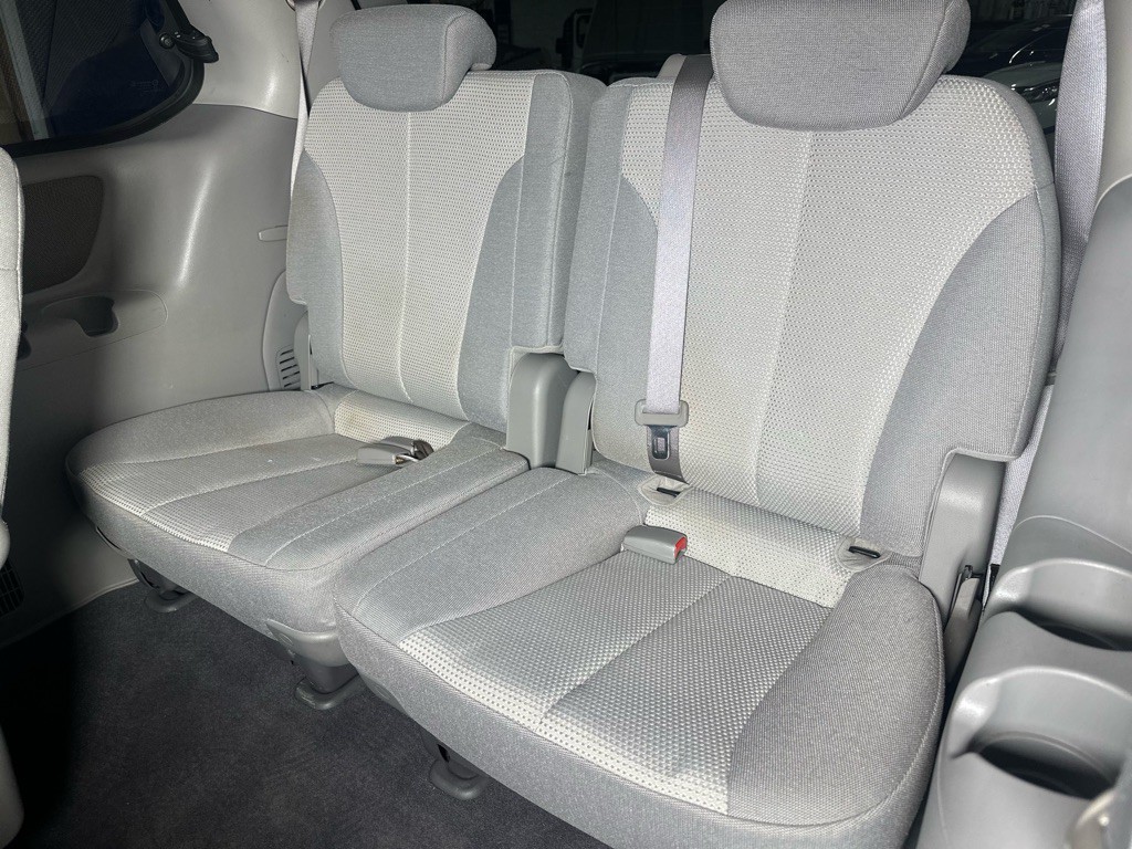 2009 Kia Sedona Image 22